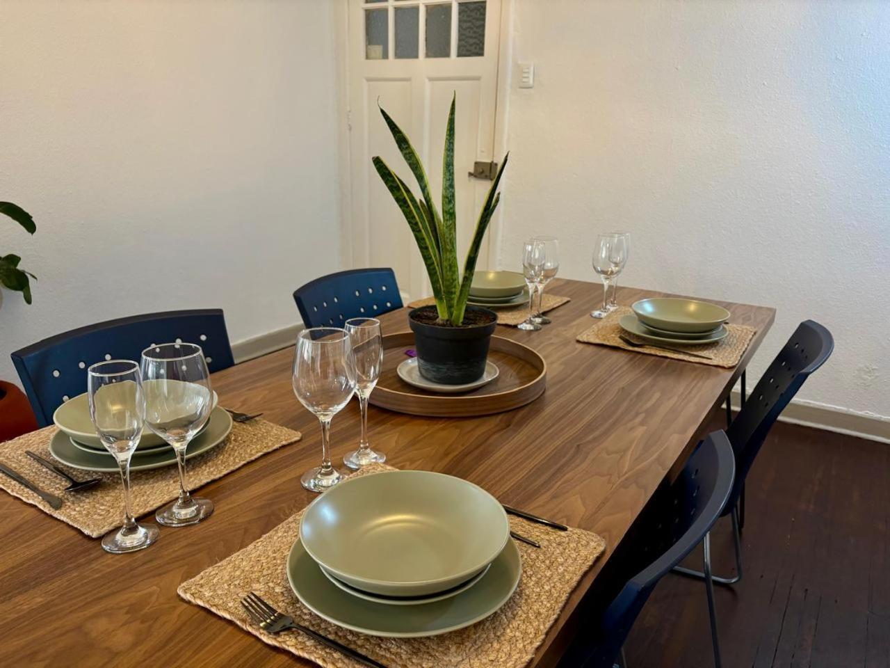 3 Bedroom Double Place & Condesa *